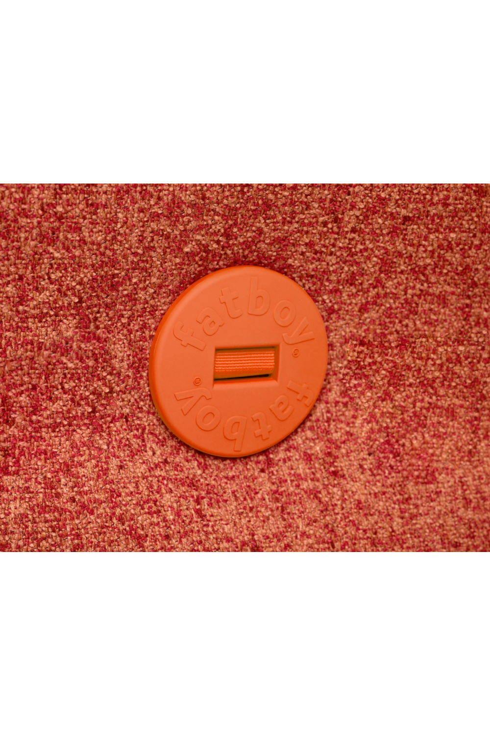 Back-Buttoned Modern Easy Chair | Fatboy The BonBaron Mingle | OROA.com