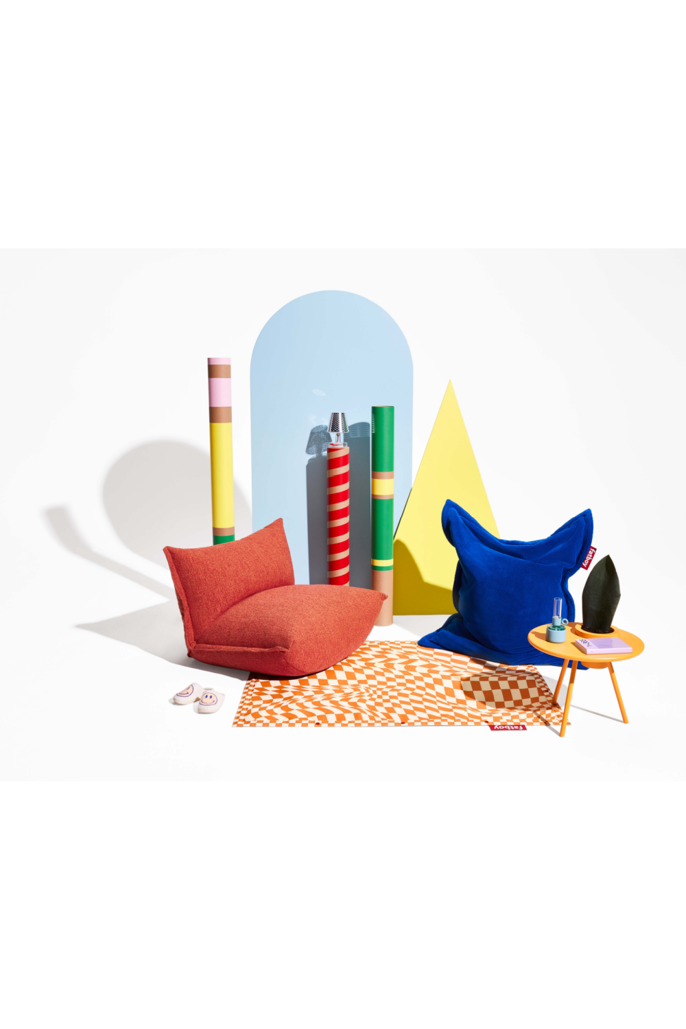 Back-Buttoned Modern Easy Chair | Fatboy The BonBaron Mingle | OROA.com