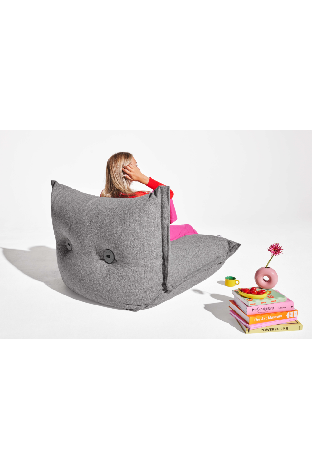 Back-Buttoned Modern Easy Chair | Fatboy The BonBaron Mingle | OROA.com