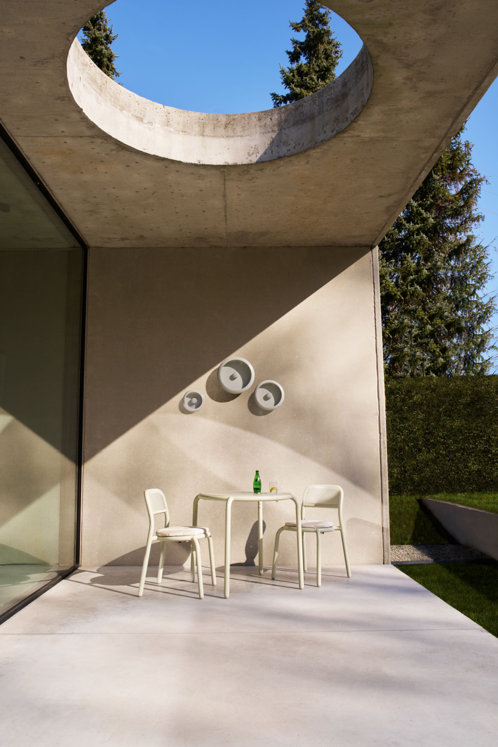 Round Outdoor Lamp Bowl Set (3) | Fatboy Oloha | OROA.com