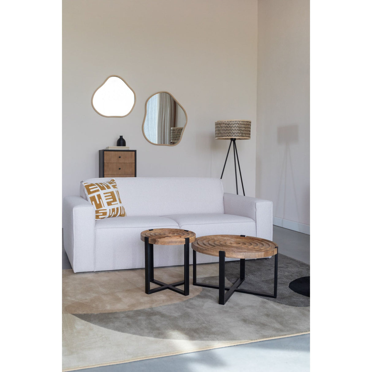 Modern furniture - Round Wooden Fluted Side Table - www.oroa.com | Oroa.com