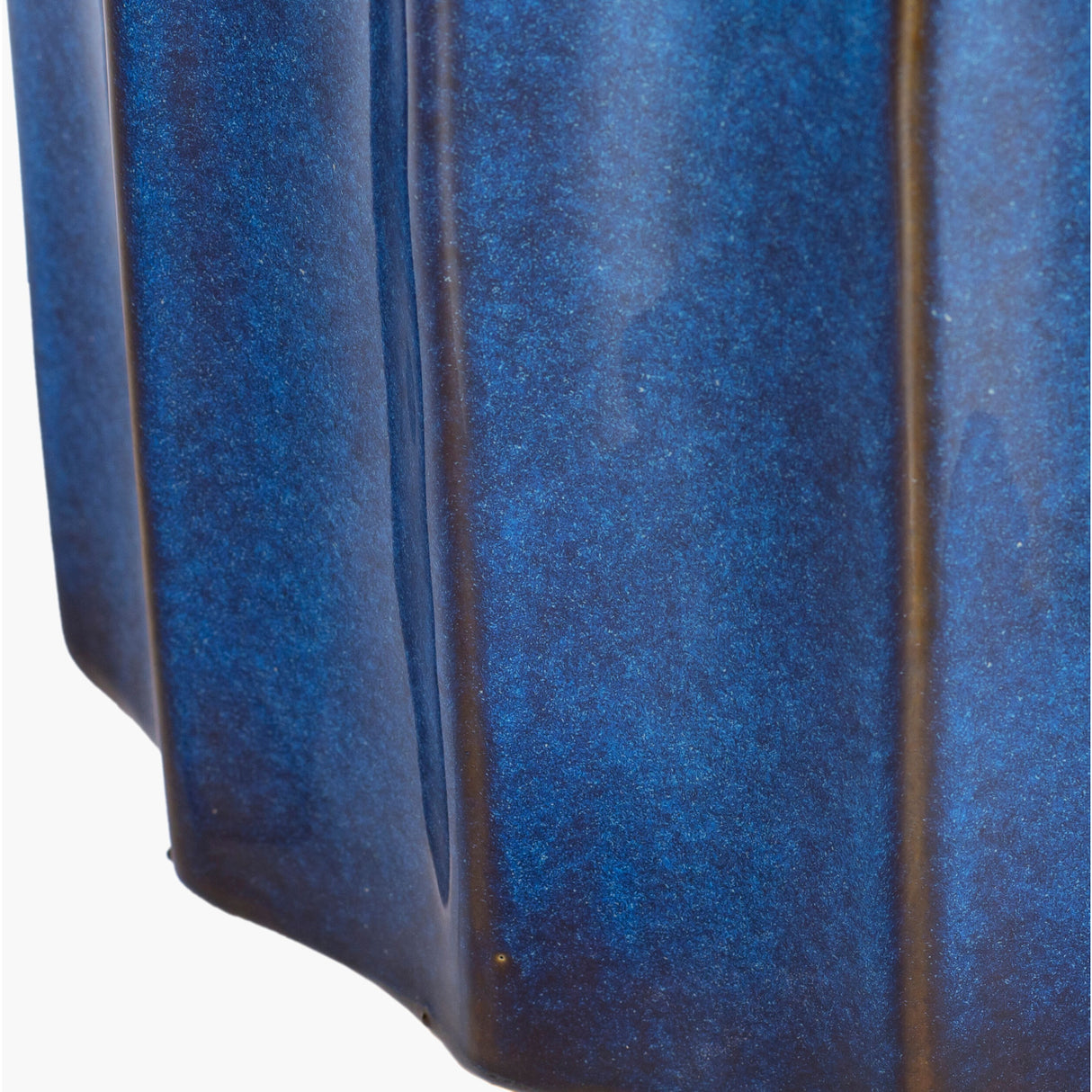 Twisted Hourglass Ceramic Garden Stool | Oroa.com