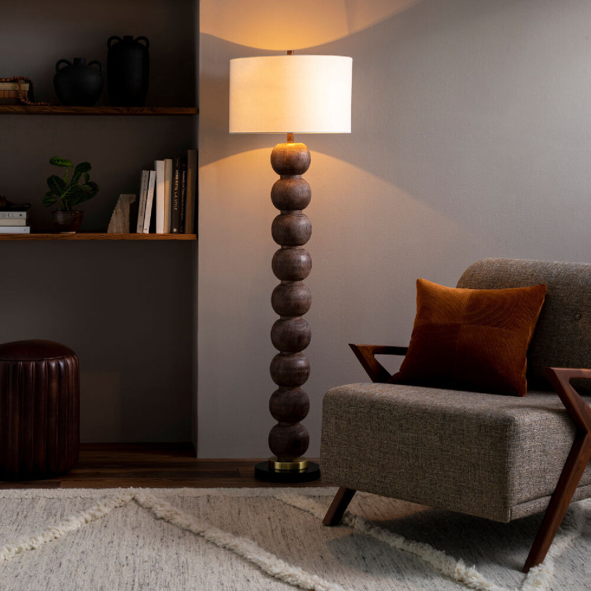 Stacked Sphere Accent Floor Lamp | Oroa.com