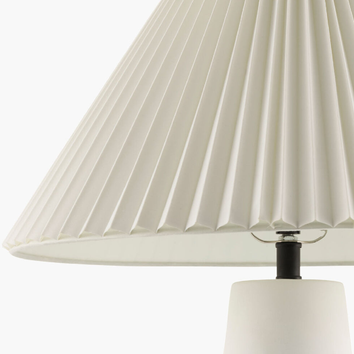 Pleated White Cotton Table Lamp | Oroa.com