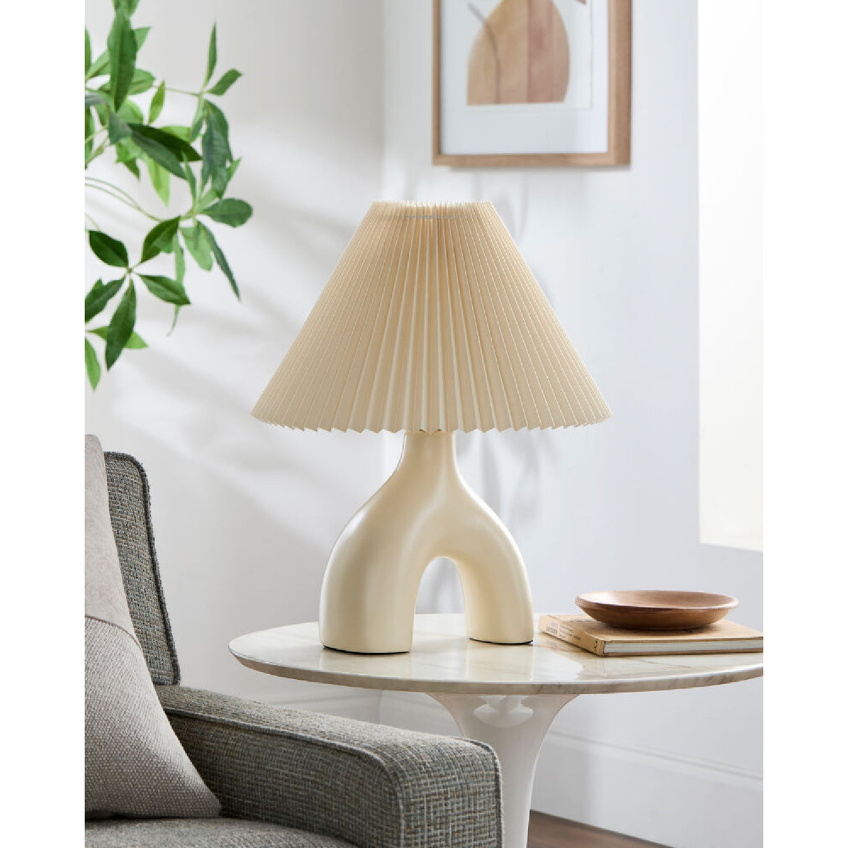 Modern European furniture - Ceramic Cream Linen Table Lamp - www.oroa.com | Oroa.com