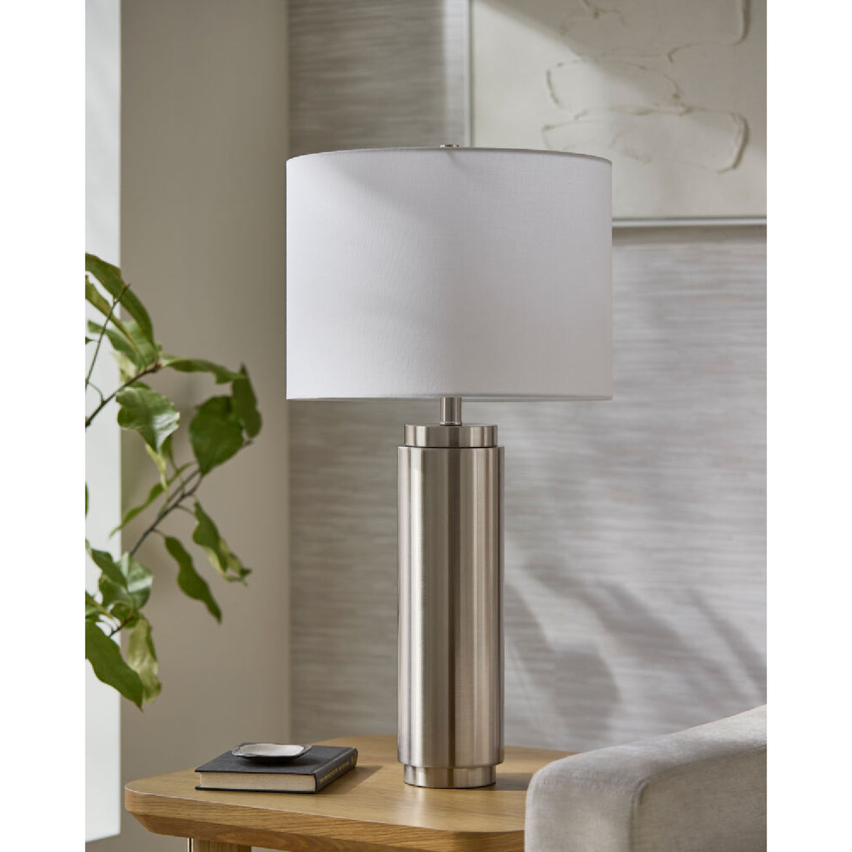 Metallic Finish Accent Table Lamp | Oroa.com