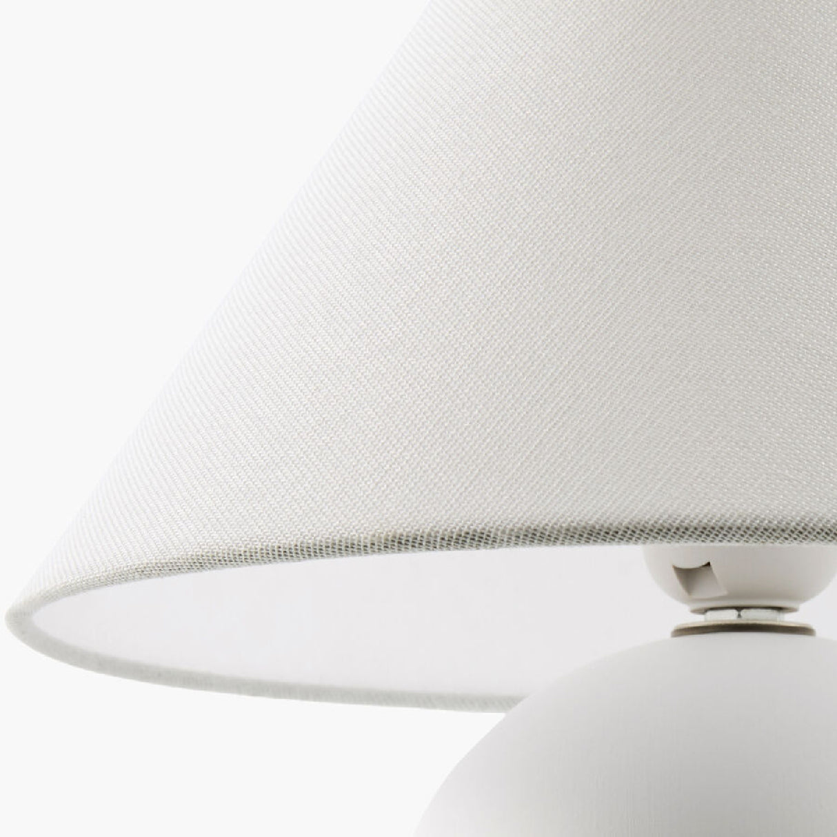 Round Ceramic Accent Table Lamp | Oroa.com