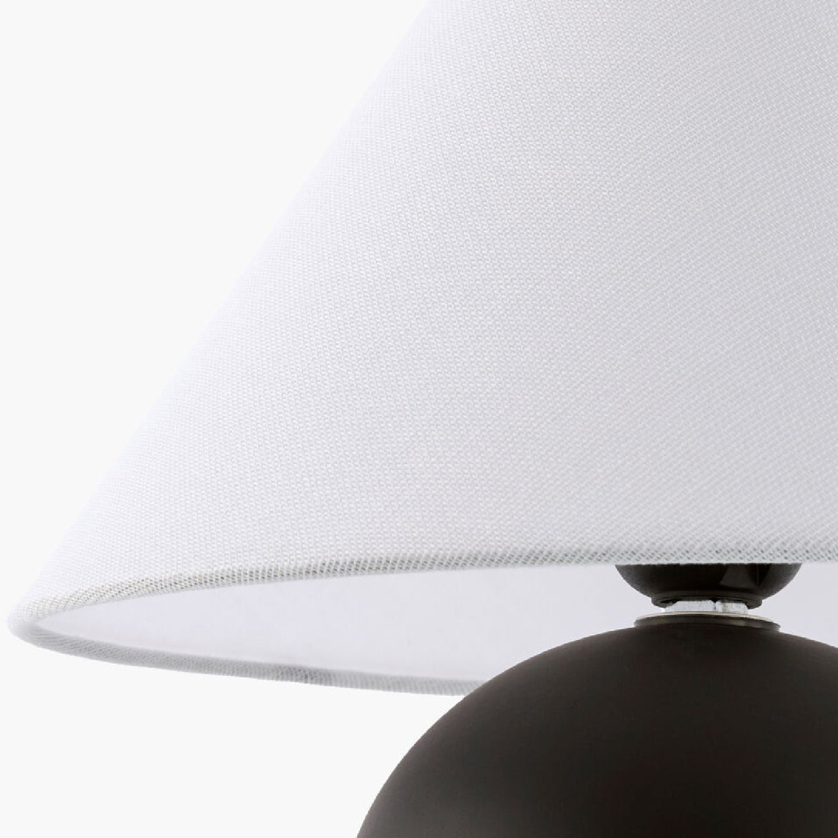 Round Ceramic Accent Table Lamp | Oroa.com