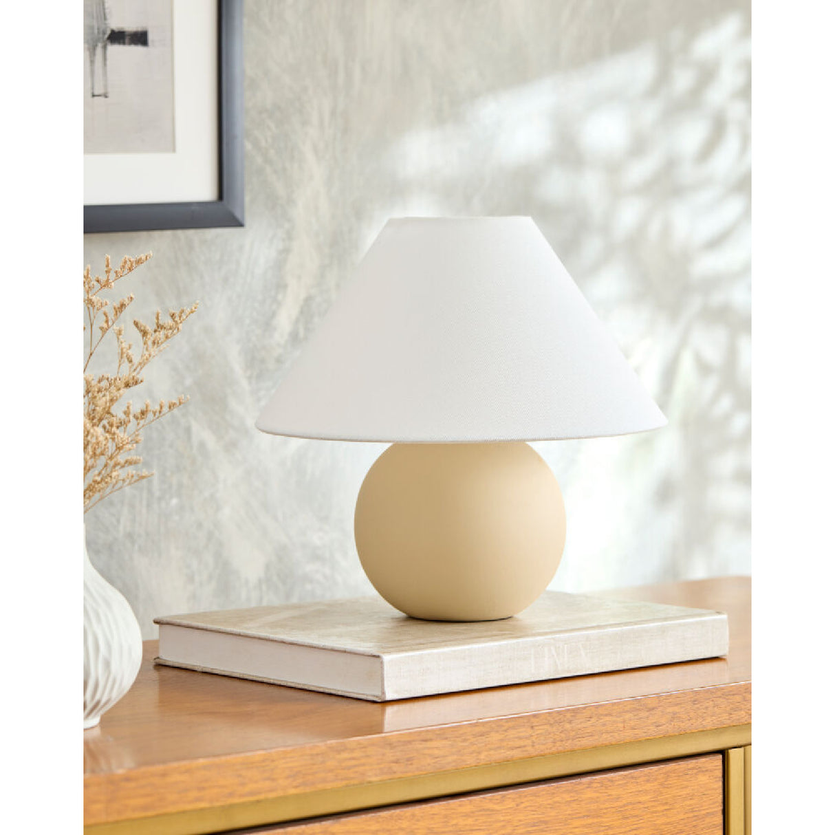 Round Ceramic Accent Table Lamp | Oroa.com
