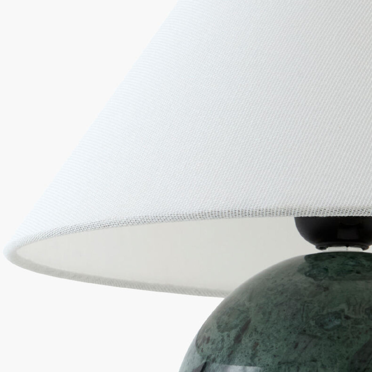 Empire Linen Ceramic Table Lamp | Oroa.com