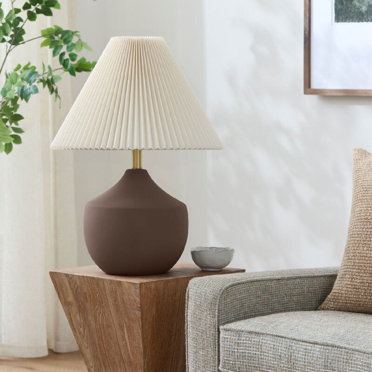 Modern European furniture - Ceramic Beige Linen Table Lamp - www.oroa.com | Oroa.com