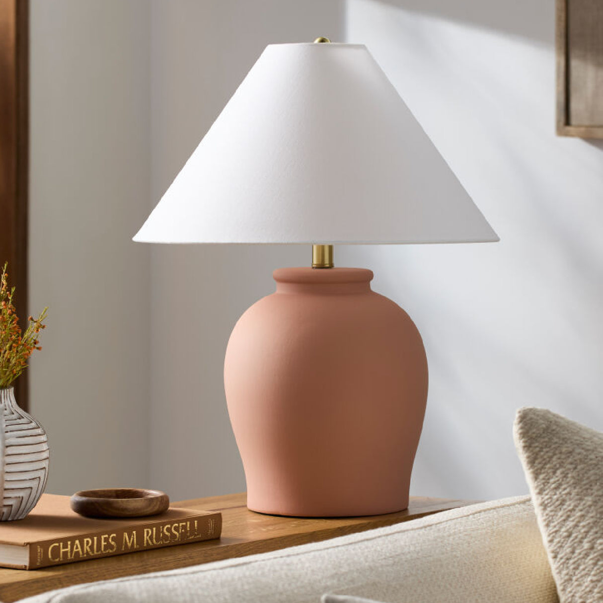 Ceramic White Linen Table Lamp | Oroa.com