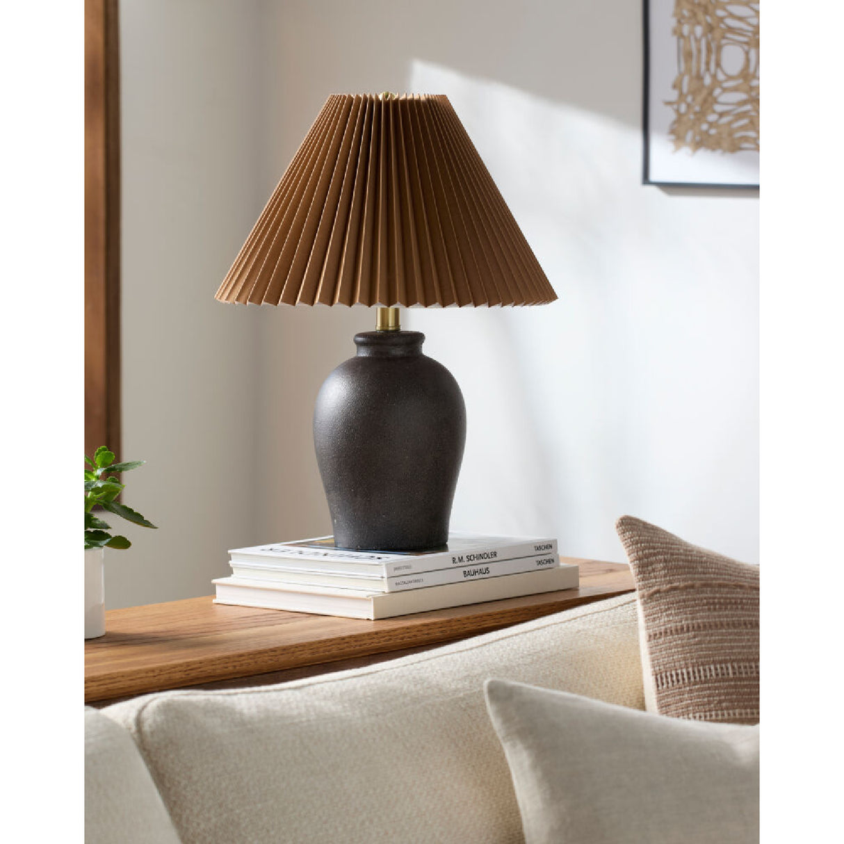 Brown Linen Pleated Table Lamp | Oroa.com
