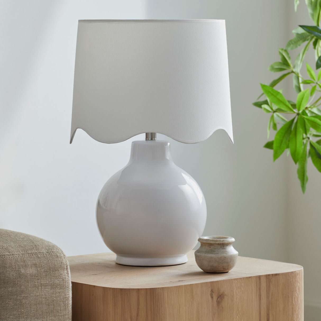 Modern European furniture - Wavy Edge Accent Table Lamp - www.oroa.com | Oroa.com