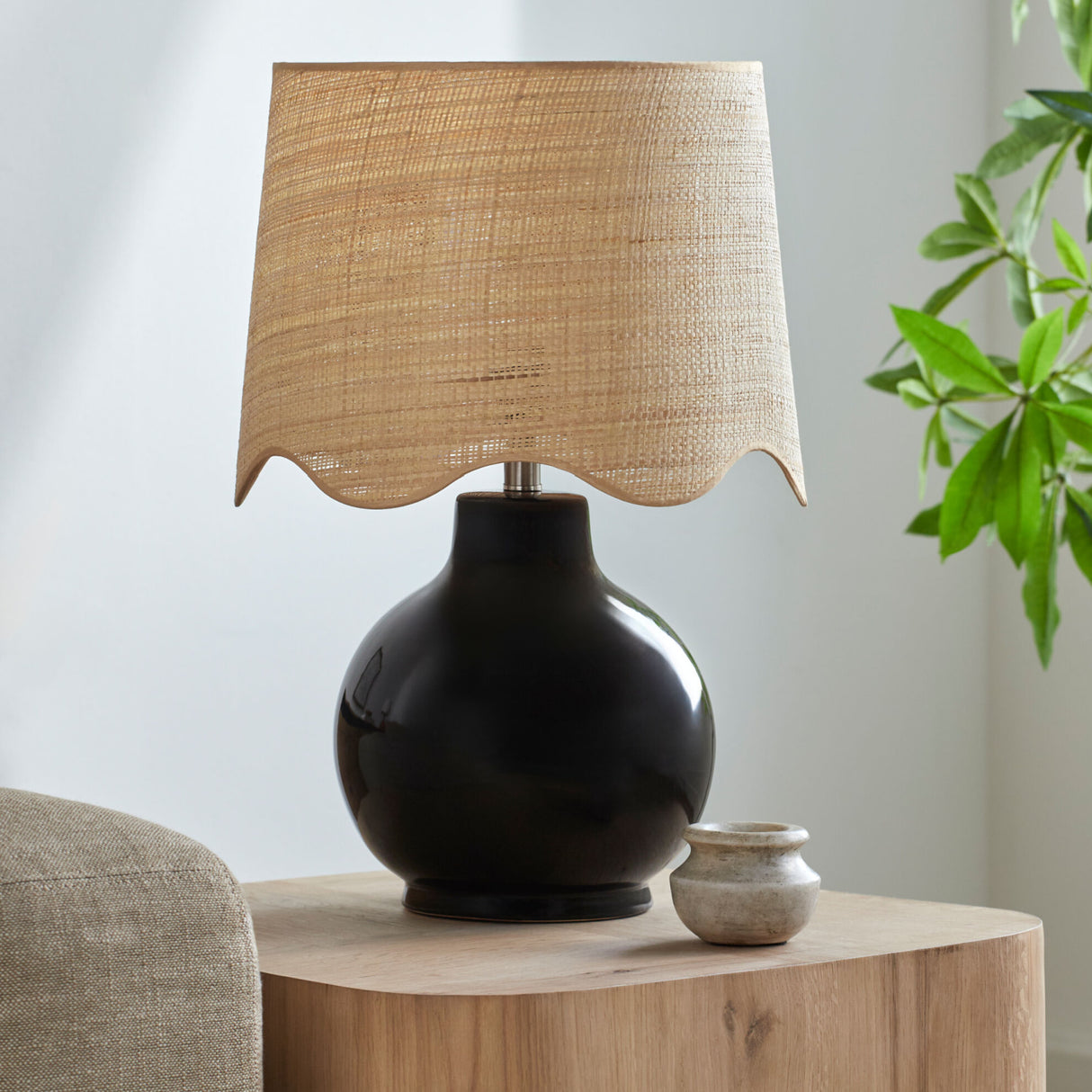 Modern European furniture - Wavy Edge Accent Table Lamp - www.oroa.com | Oroa.com