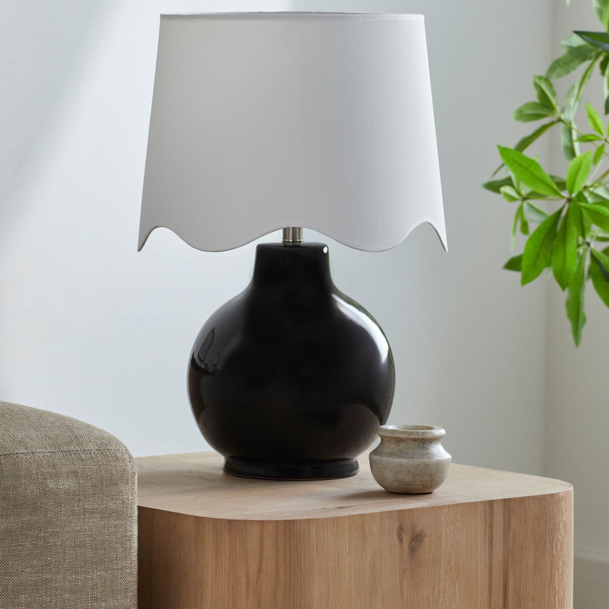 Modern European furniture - Wavy Edge Accent Table Lamp - www.oroa.com | Oroa.com