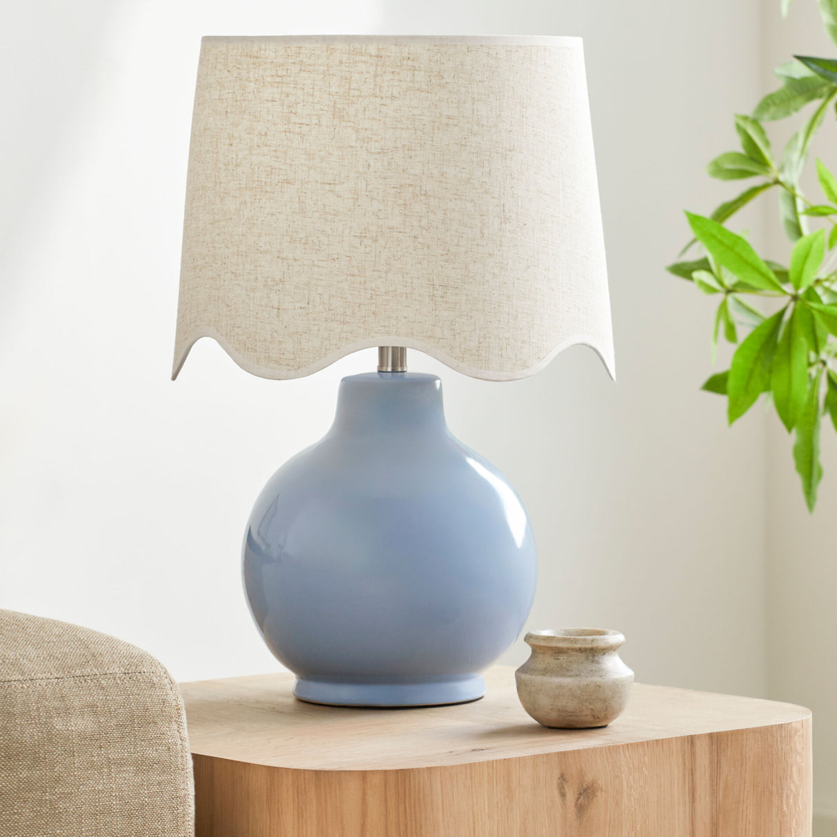 Modern European furniture - Wavy Edge Accent Table Lamp - www.oroa.com | Oroa.com