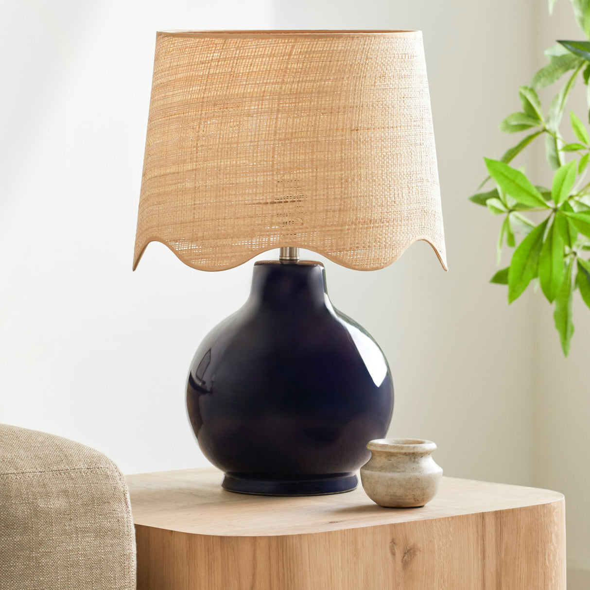 Modern European furniture - Wavy Edge Accent Table Lamp - www.oroa.com | Oroa.com