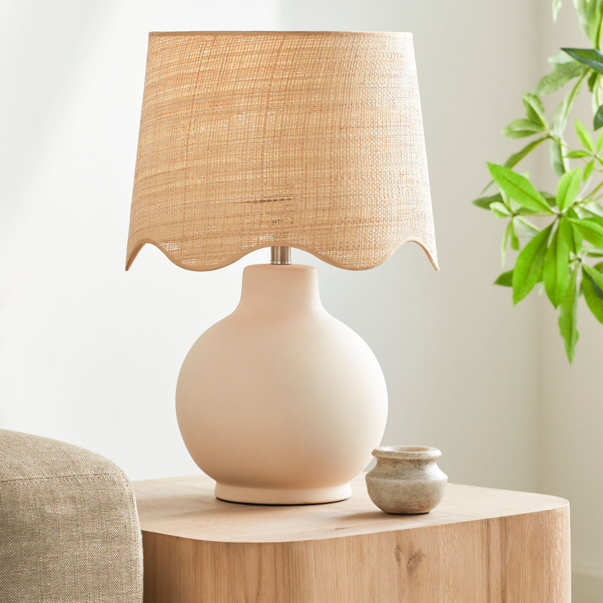 Modern European furniture - Wavy Edge Accent Table Lamp - www.oroa.com | Oroa.com