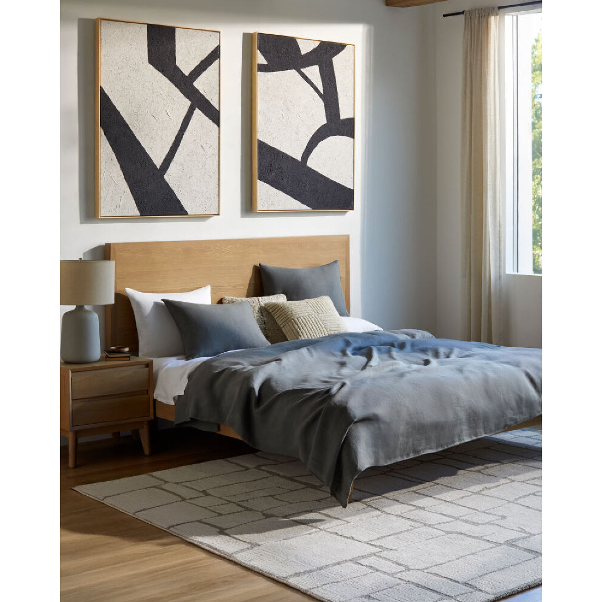 Beige Linen Ceramic Table Lamp L | Oroa.com