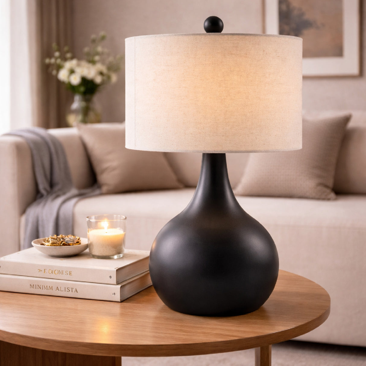 Ceramic Vase-Inspired Table Lamp | Oroa.com
