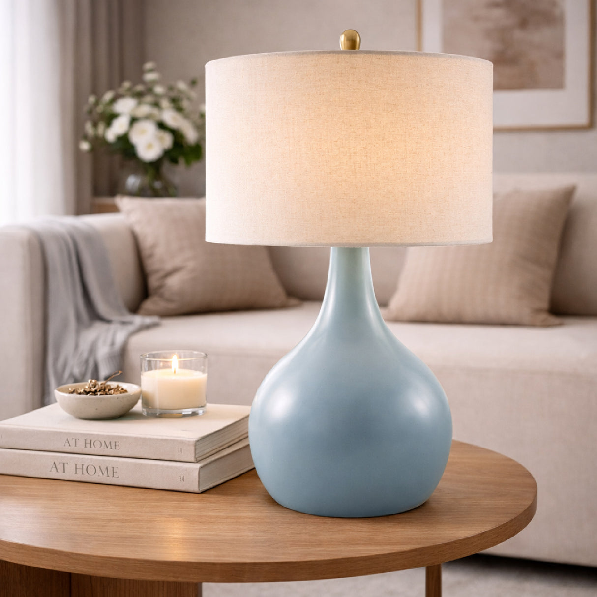 Ceramic Vase-Inspired Table Lamp | Oroa.com