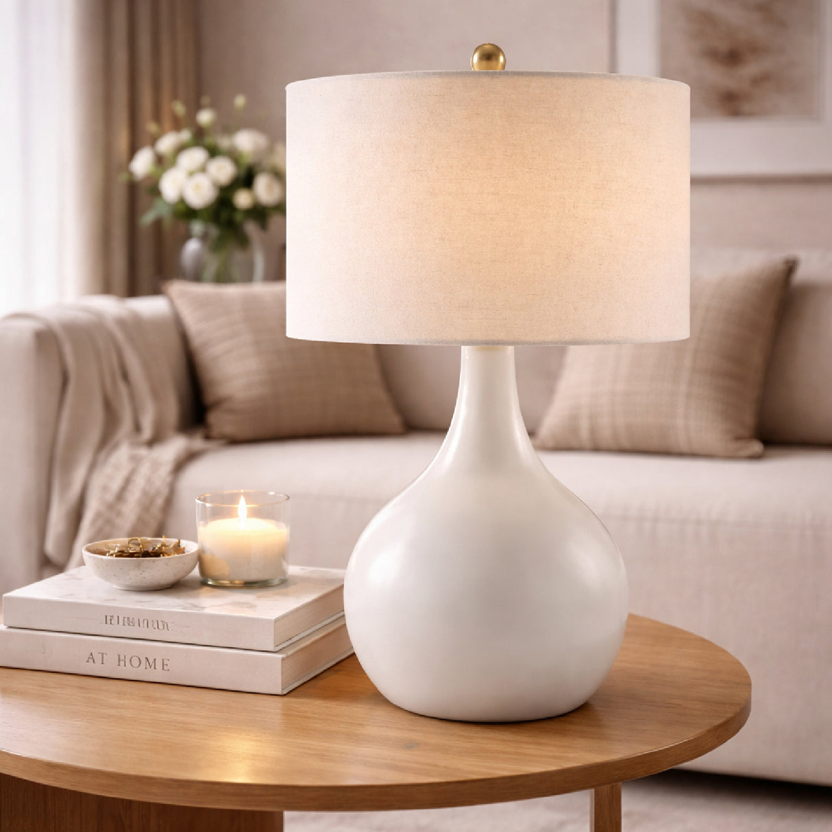 Ceramic Vase-Inspired Table Lamp | Oroa.com