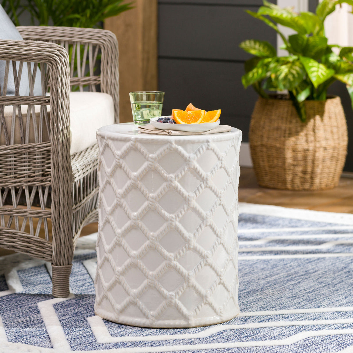 Lattice Patterned Ceramic Garden Stool | Oroa.com