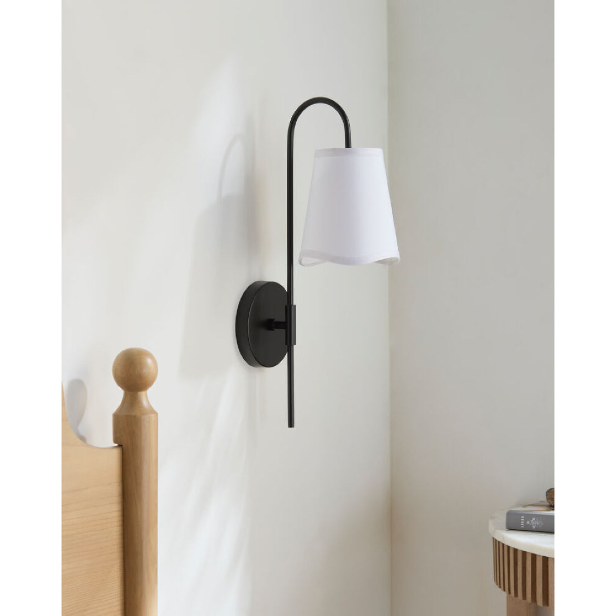 Wavy White Linen Wall Lamp | Oroa.com