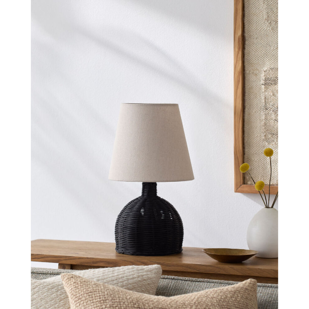 Brown Rattan Base Table Lamp | Oroa.com