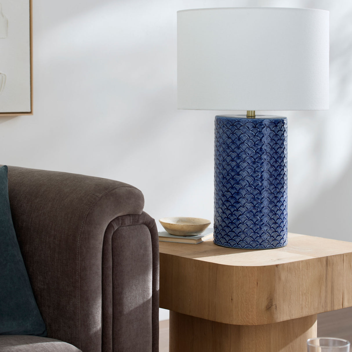 Hand-painted Blue Ceramic Table Lamp | Oroa.com