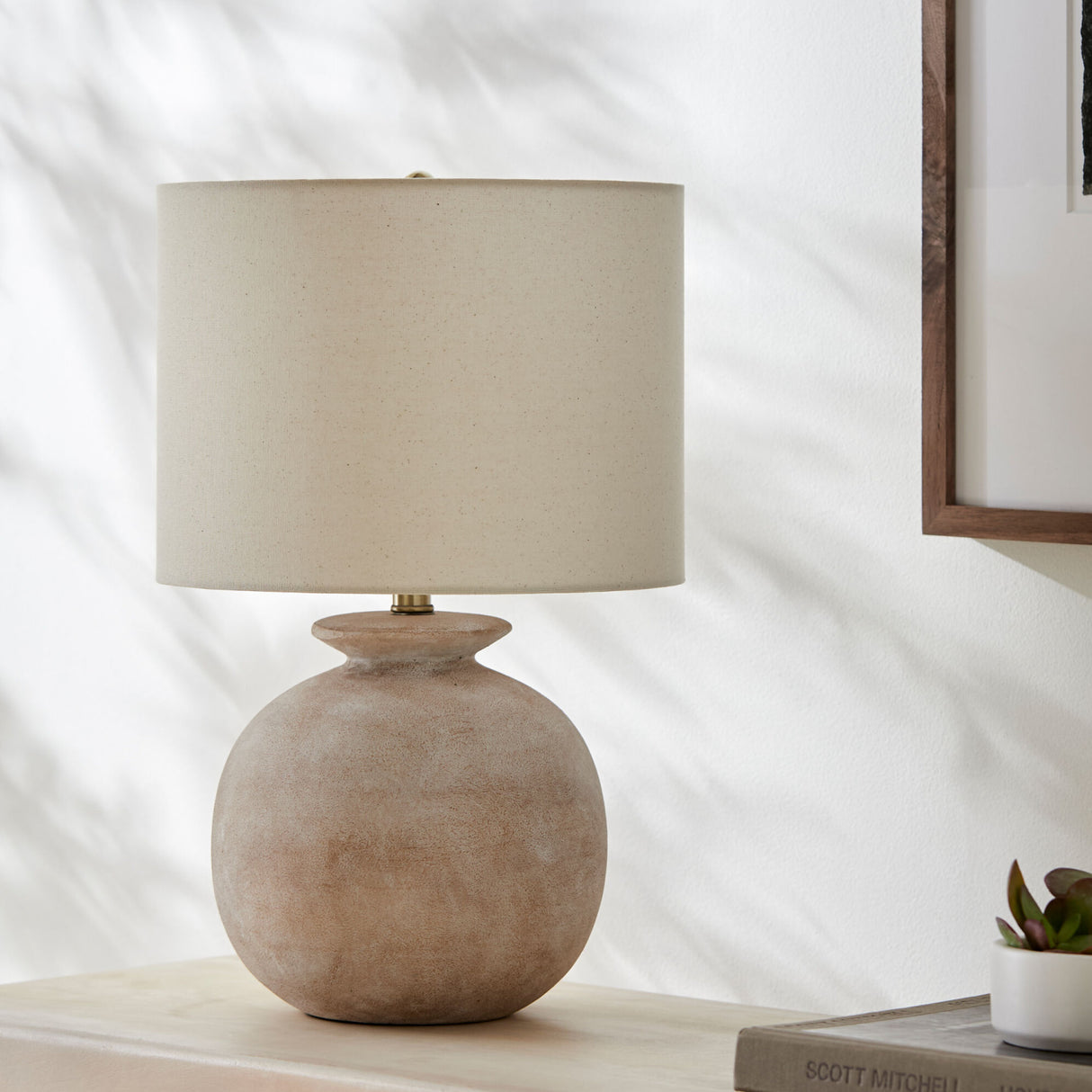 Modern European furniture - Rounded Cream Accent Table Lamp - www.oroa.com | Oroa.com