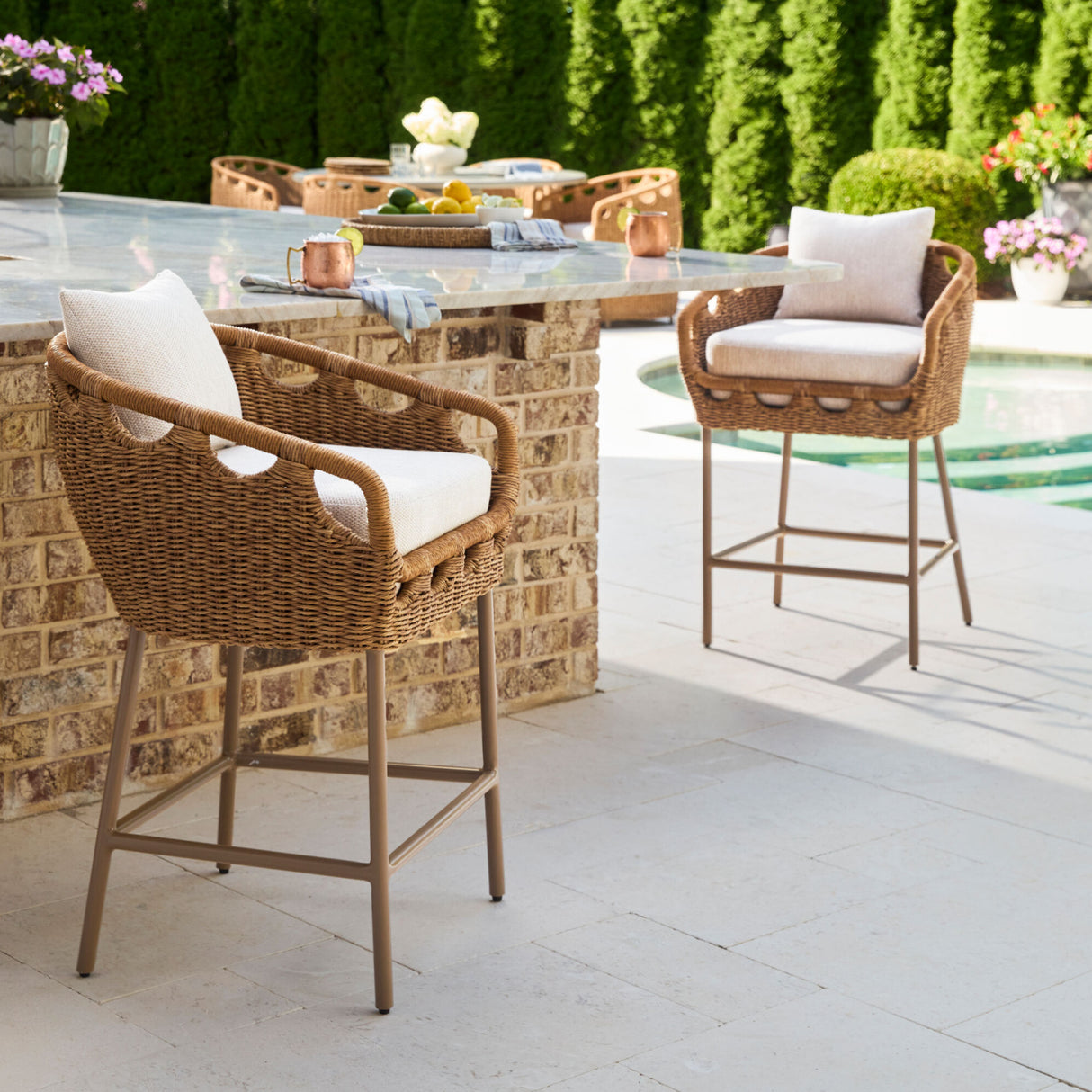Hand-Woven Wicker Outdoor Bar Stool | Oroa.com