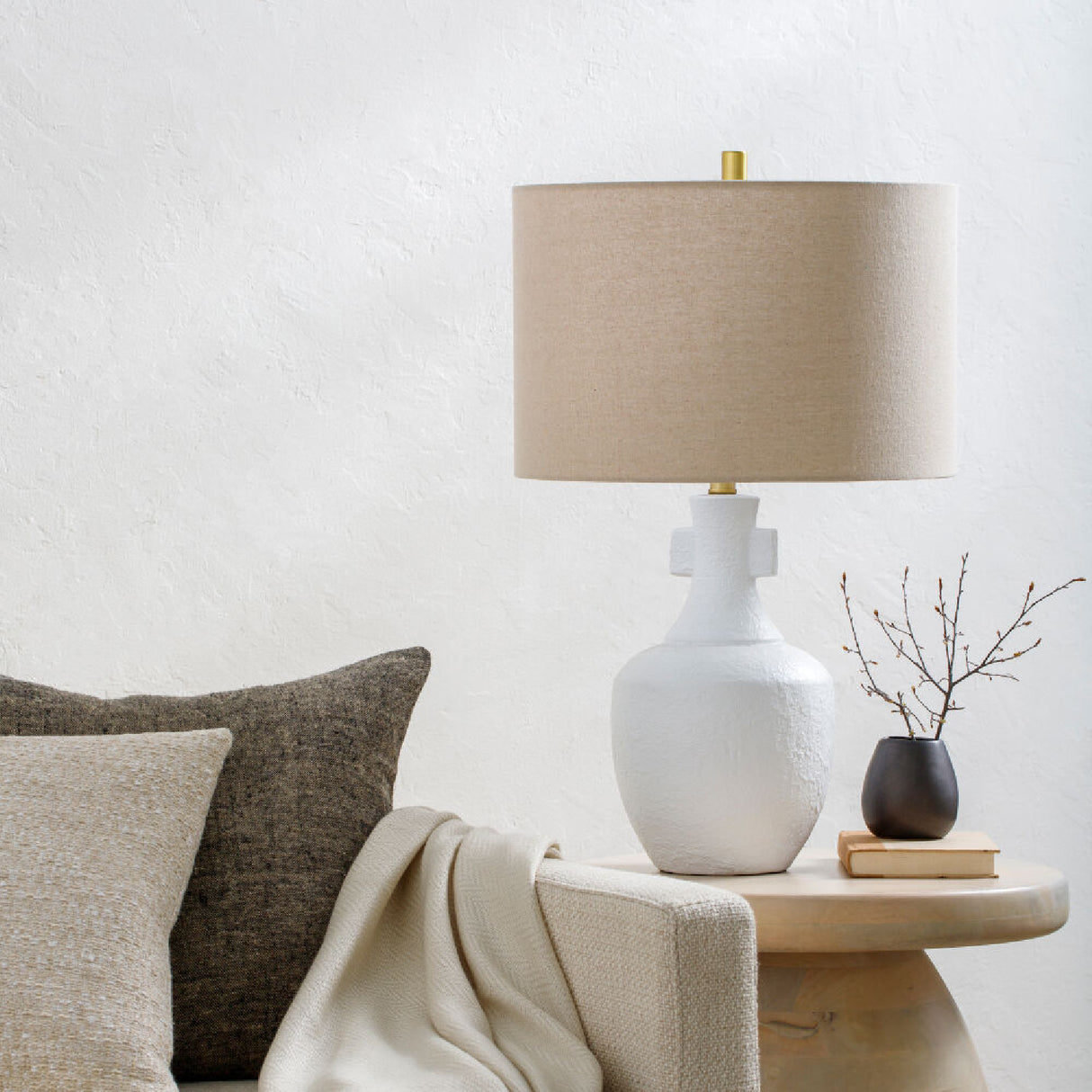 White Ceramic Accent Table Lamp | Oroa.com