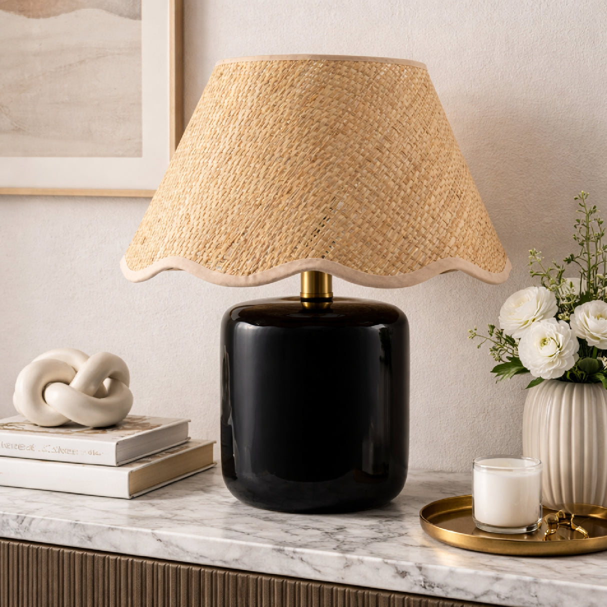 Scalloped Edge Seagrass Table Lamp | Oroa.com