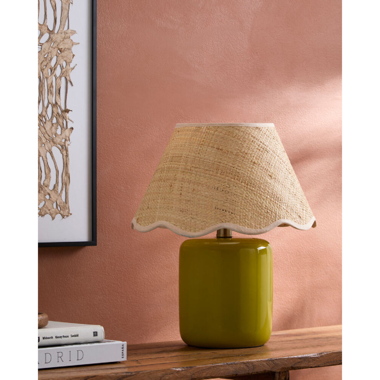 Scalloped Edge Seagrass Table Lamp | Oroa.com