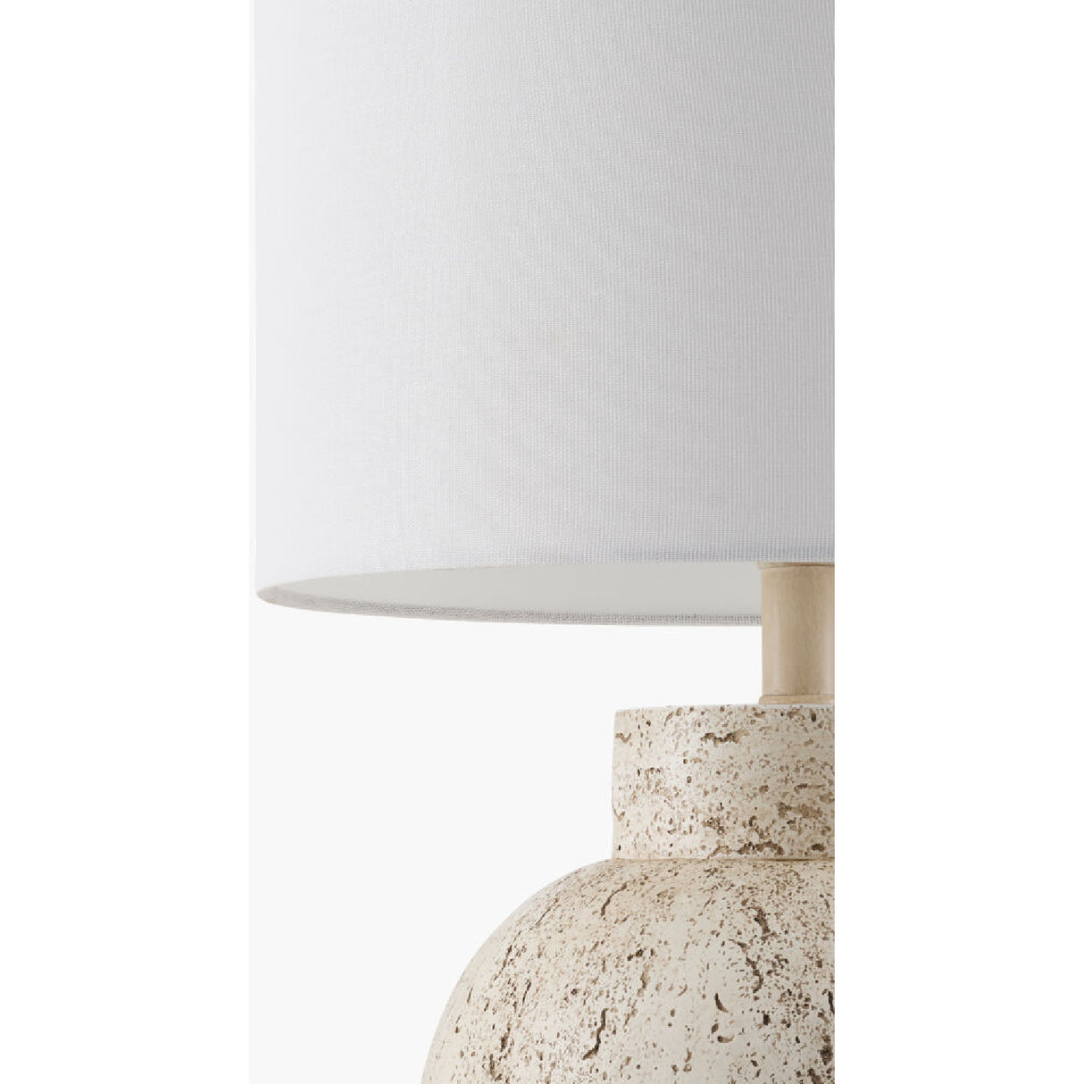 Cream Round Base Table Lamp | Oroa.com