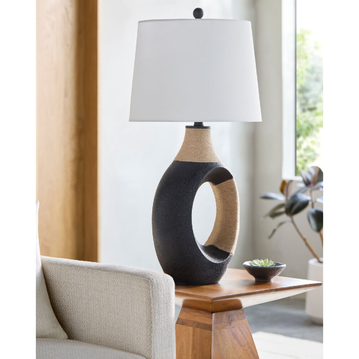 Rattan Wrapped Base Table Lamp | Oroa.com