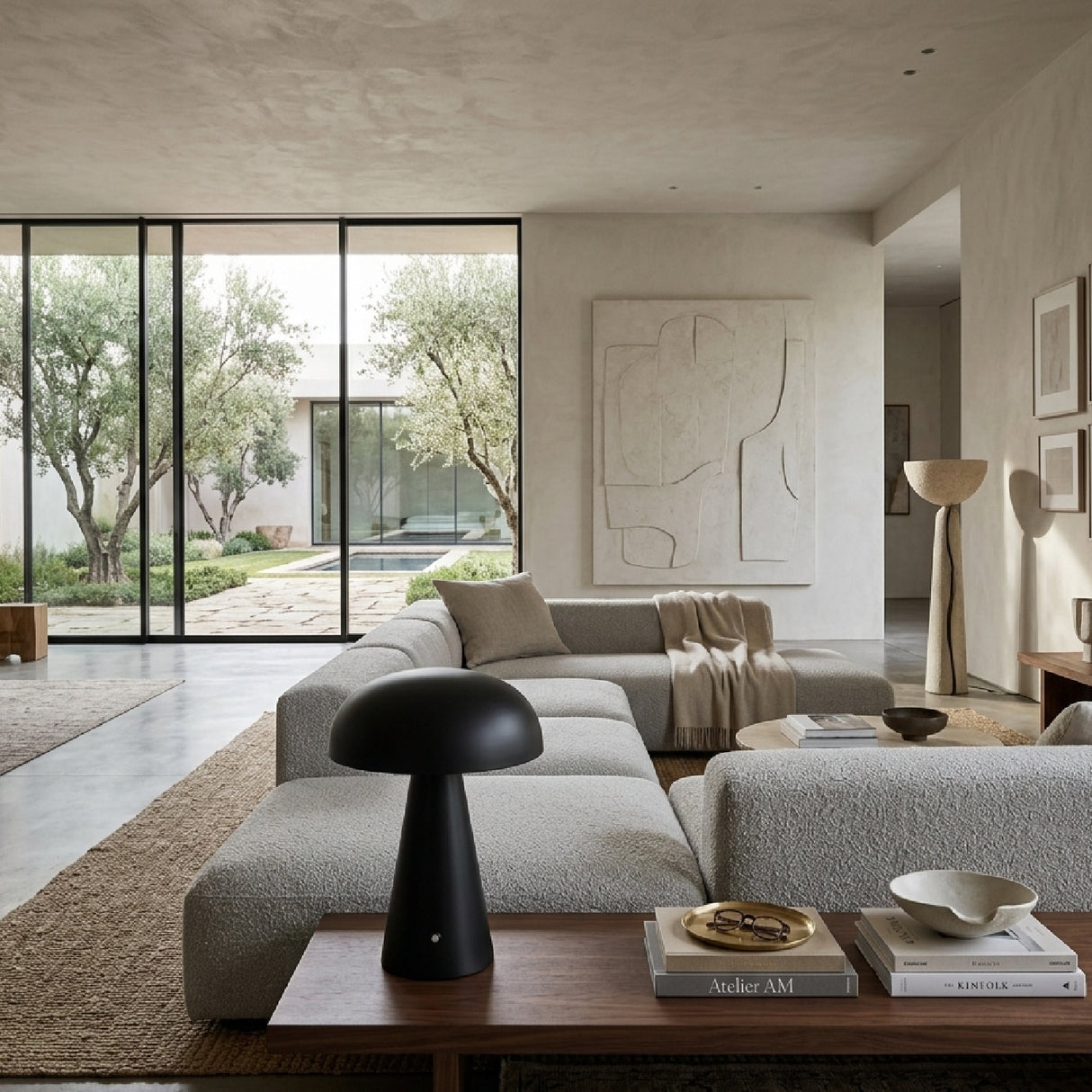 Hand-Painted Semi-Dome Table Lamp | Oroa.com