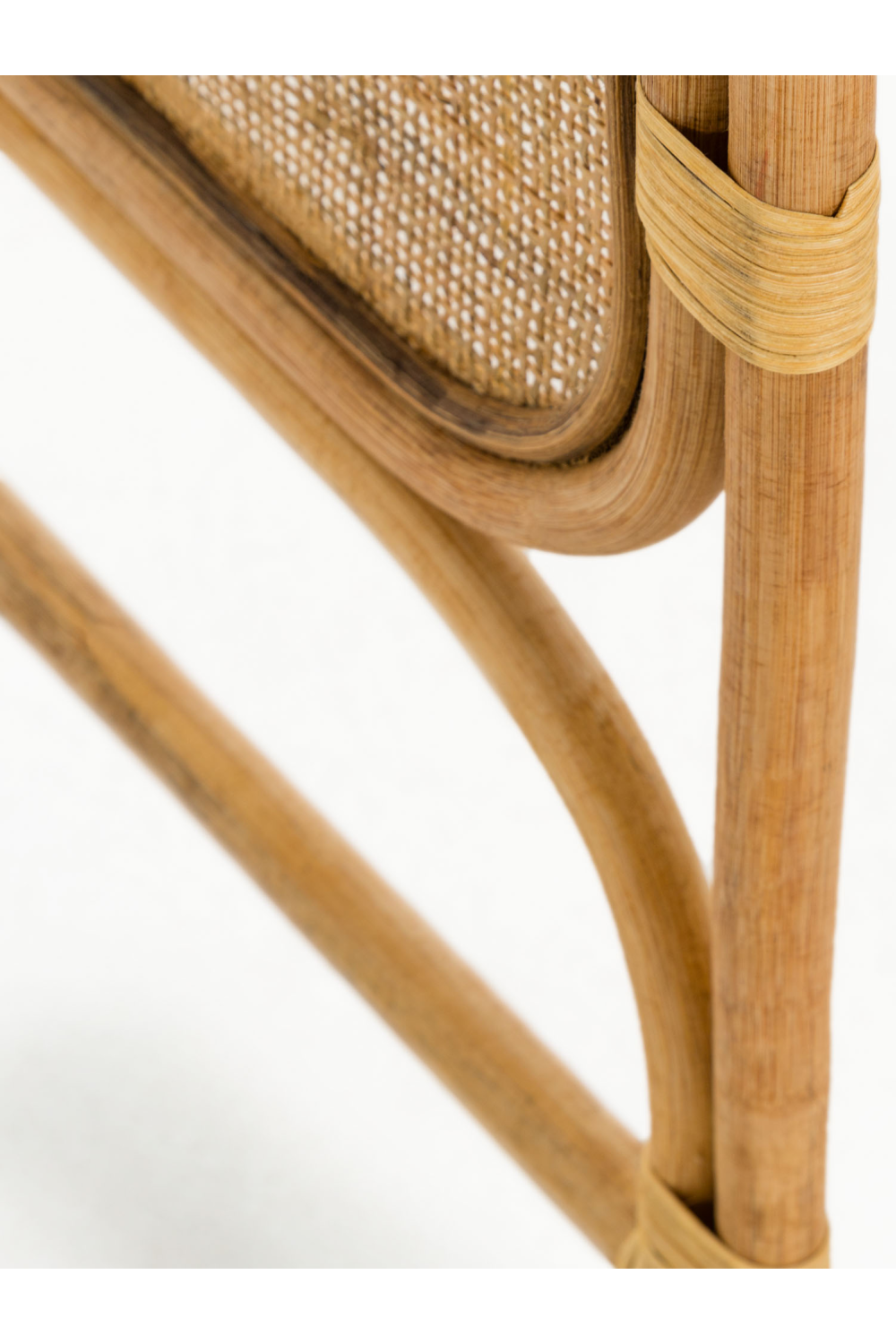 Rattan 3-Panel Queen Headboard 67" | La Forma Krysia | Oroa.com