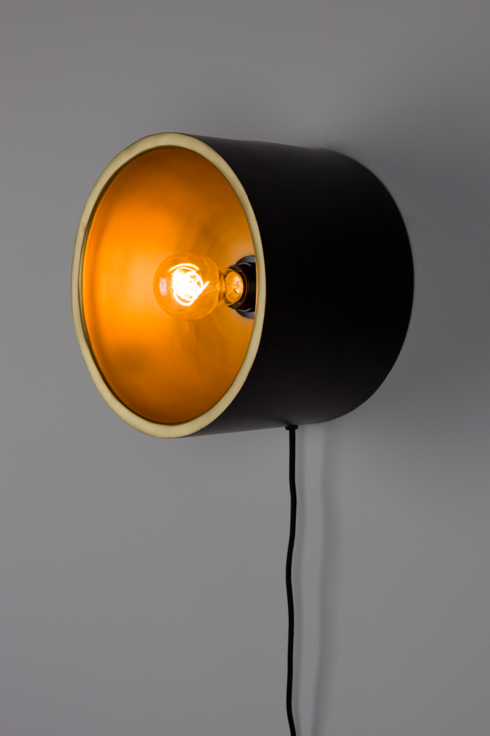 Black Iron Wall Lamp | DF Sunny | OROA.com