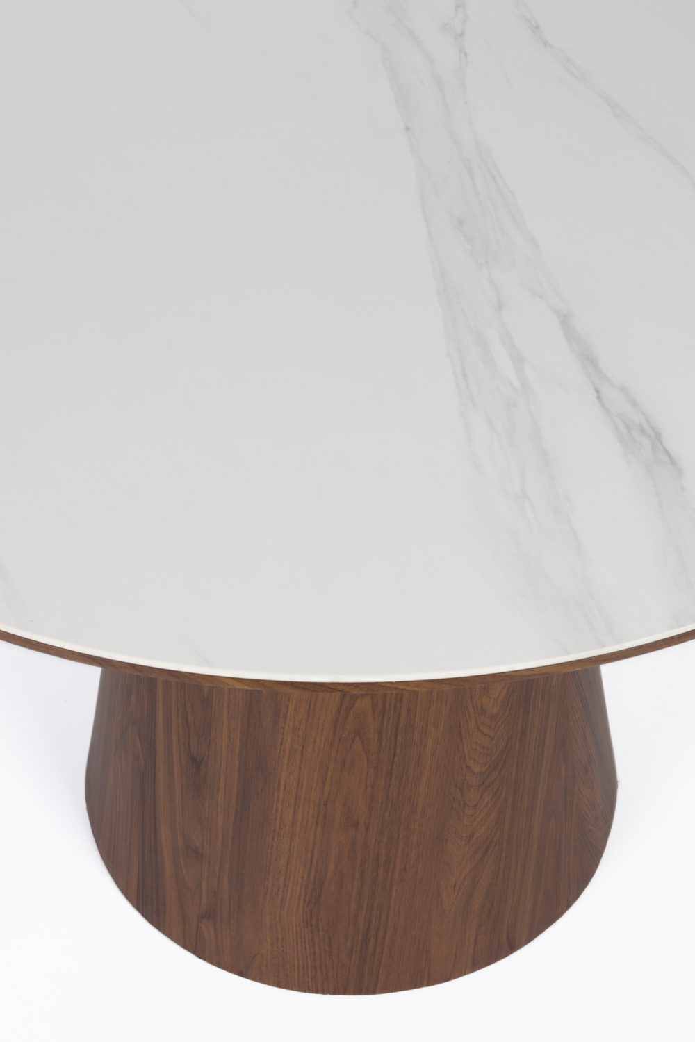 Round Wood Dining Table | DF Almira | OROA.com