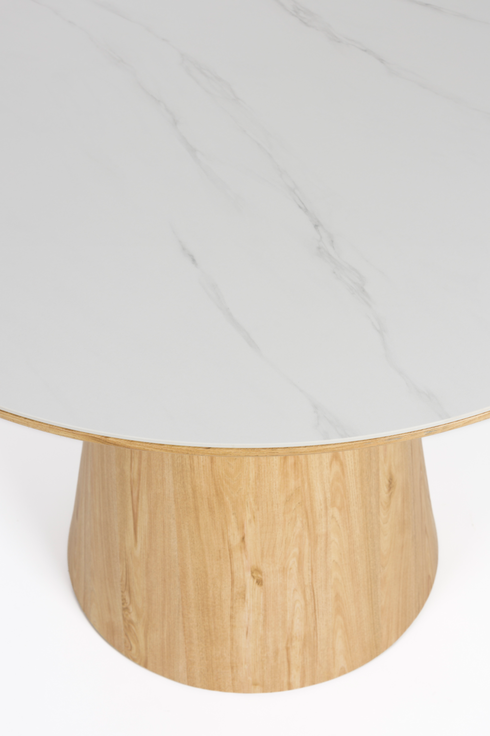 Round Wood Dining Table | DF Almira | OROA.com