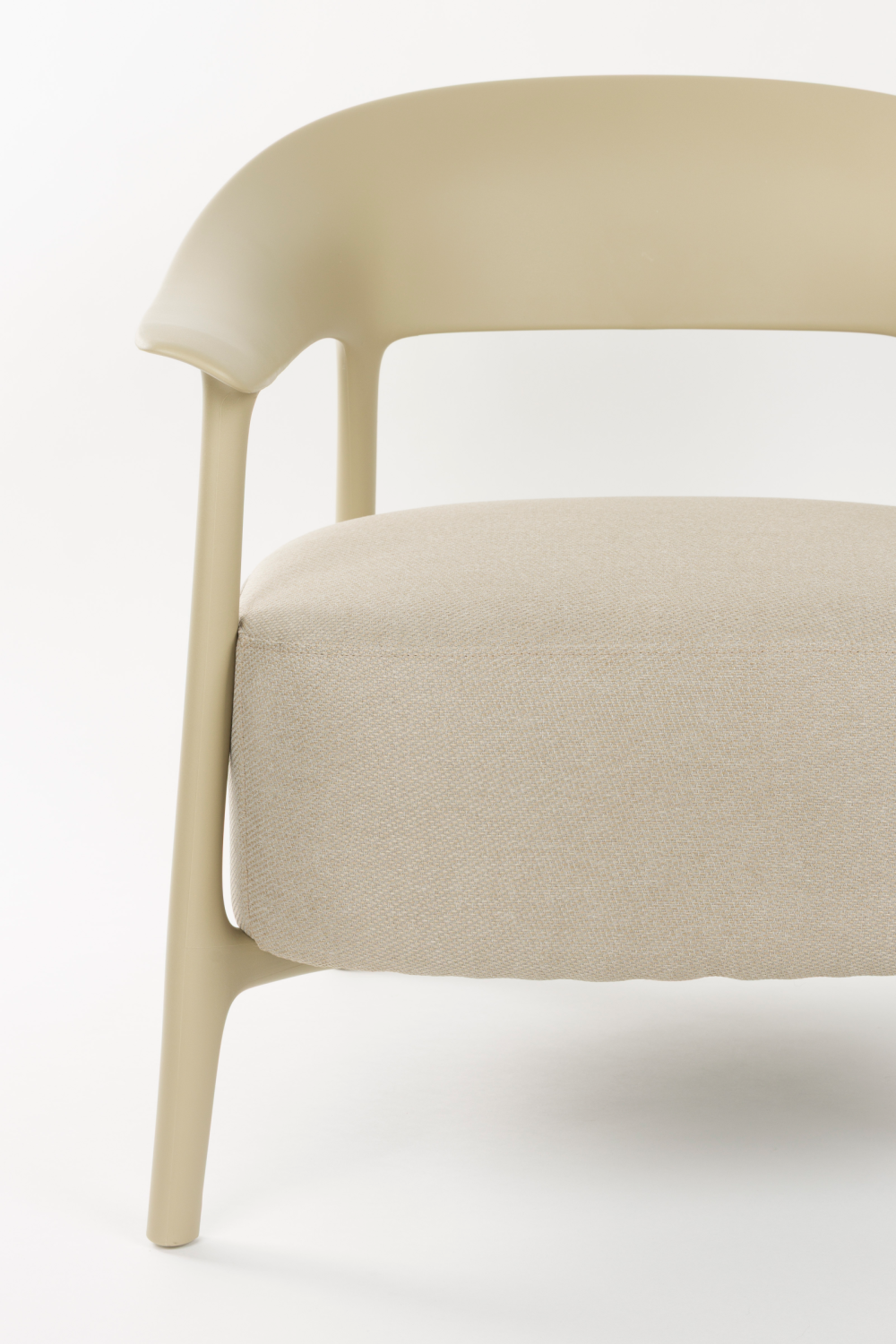 Cushioned Seat Outdoor Lounge Chair | DF Vita | Oroa.com