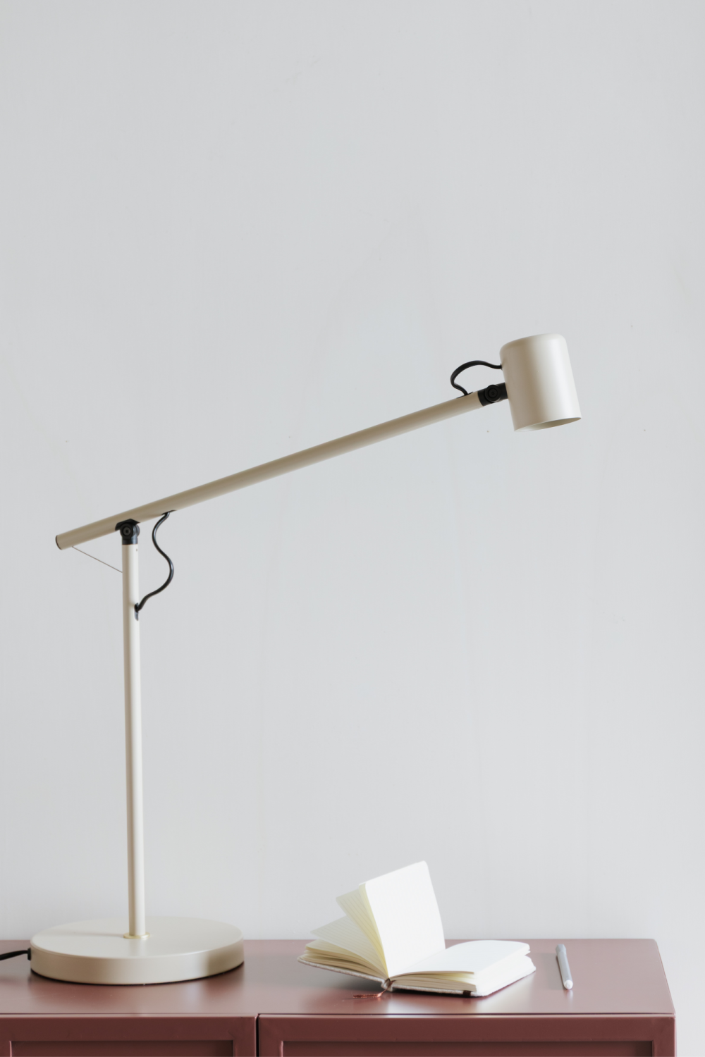 Iron Spot Table Lamp | DF Aero | Oroa.com