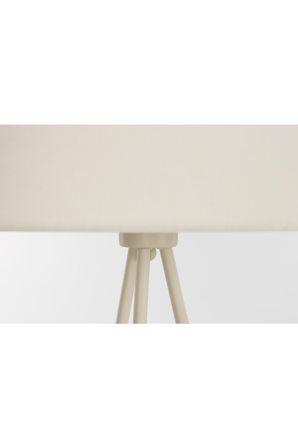 Tripod Floor Lamp | Oroa.com