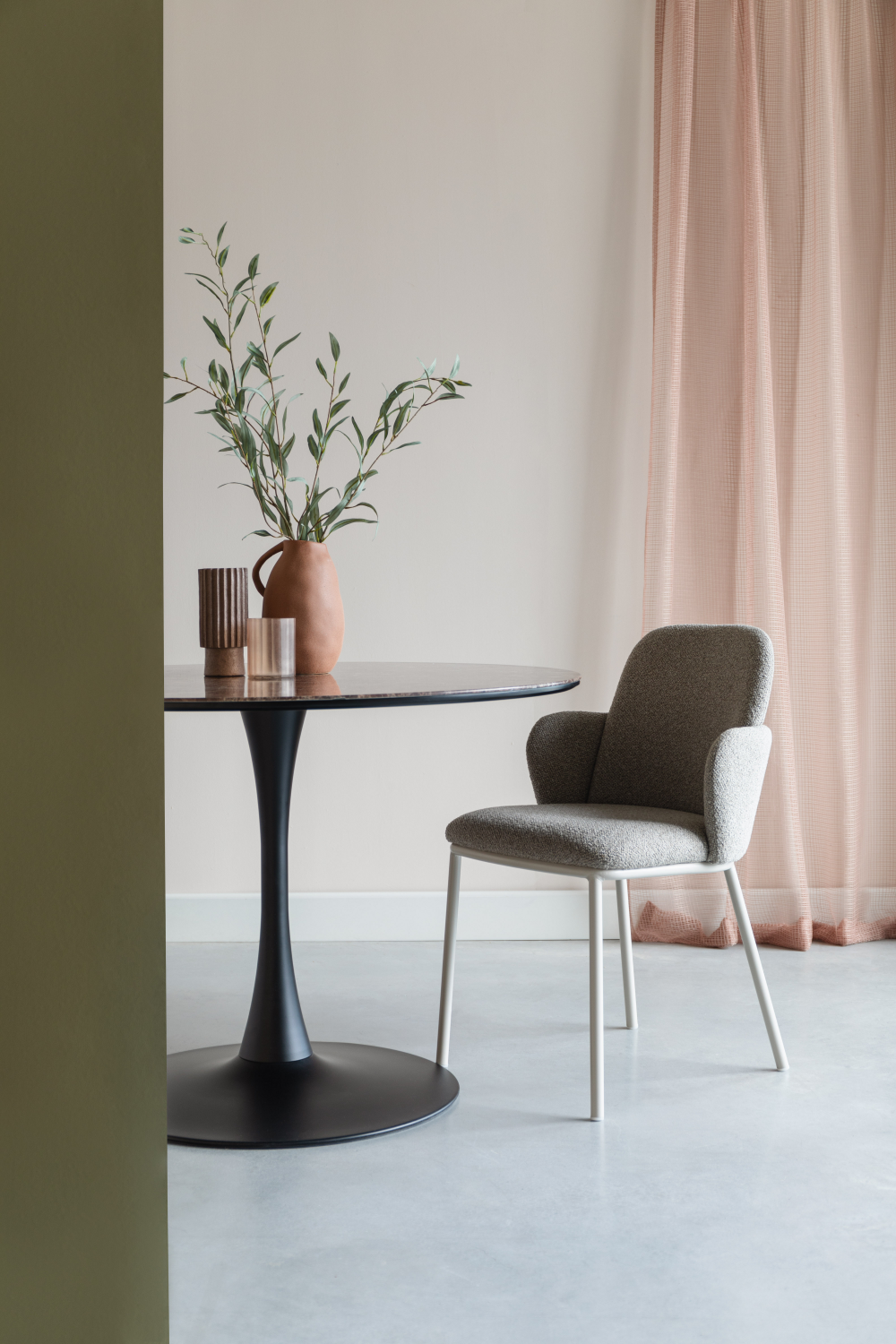 Upholstered Modern Armchair Set (2) | DF Jerrico | OROA.com