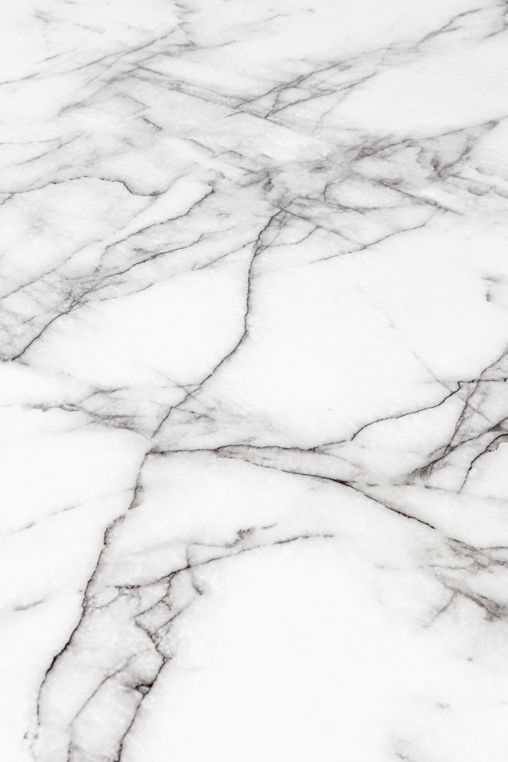 White Marble Pedestal Table | DF Floris | OROA.com