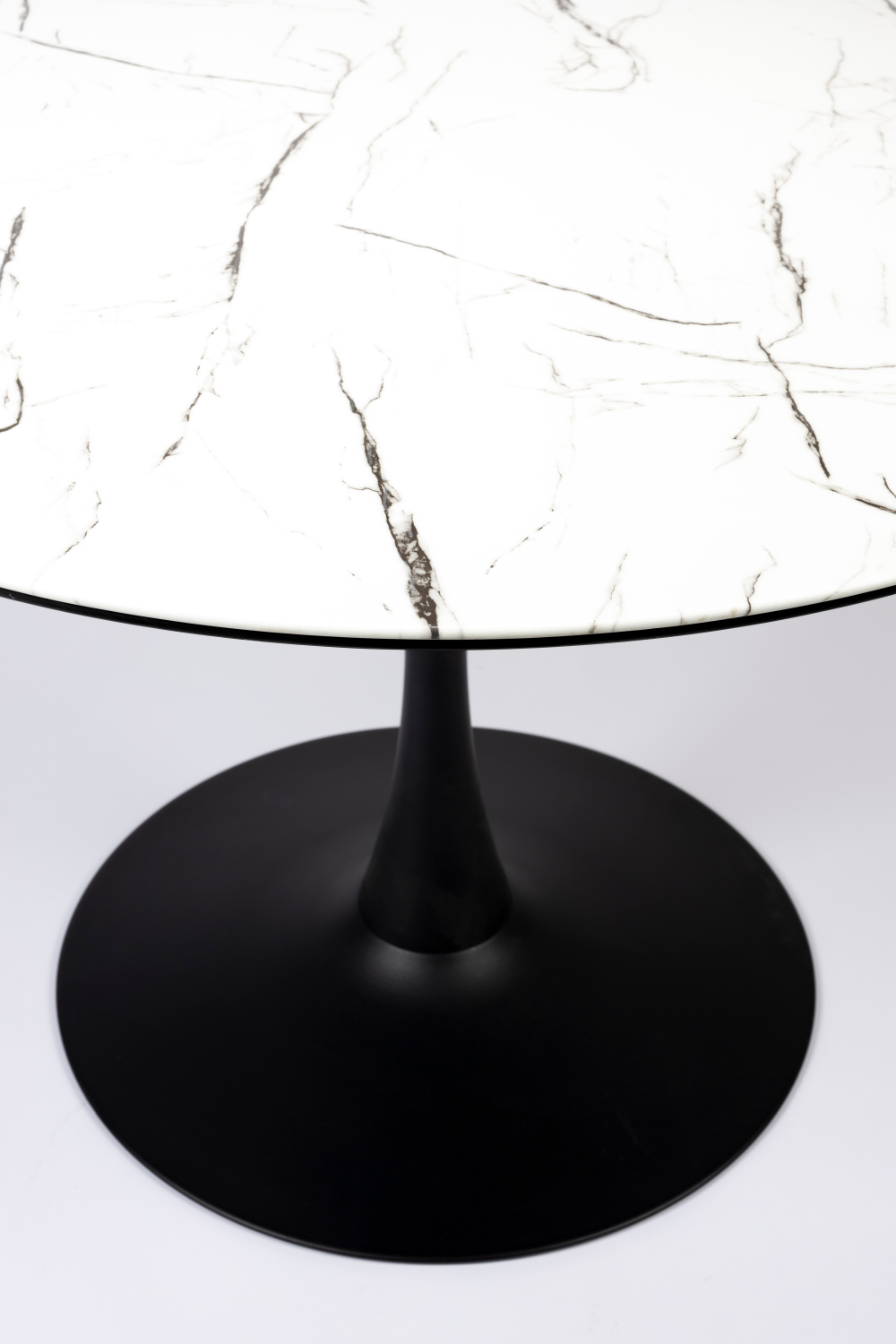 Marble Finish Pedestal Dining Table | DF Maru | Oroa.com
