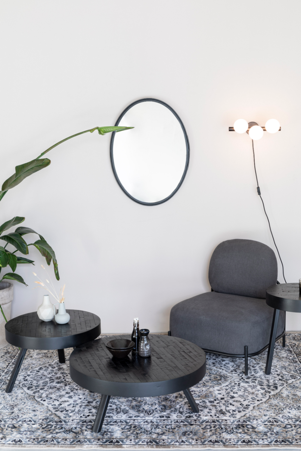 Round Teak Coffee Table | DF Suri | Oroa.com